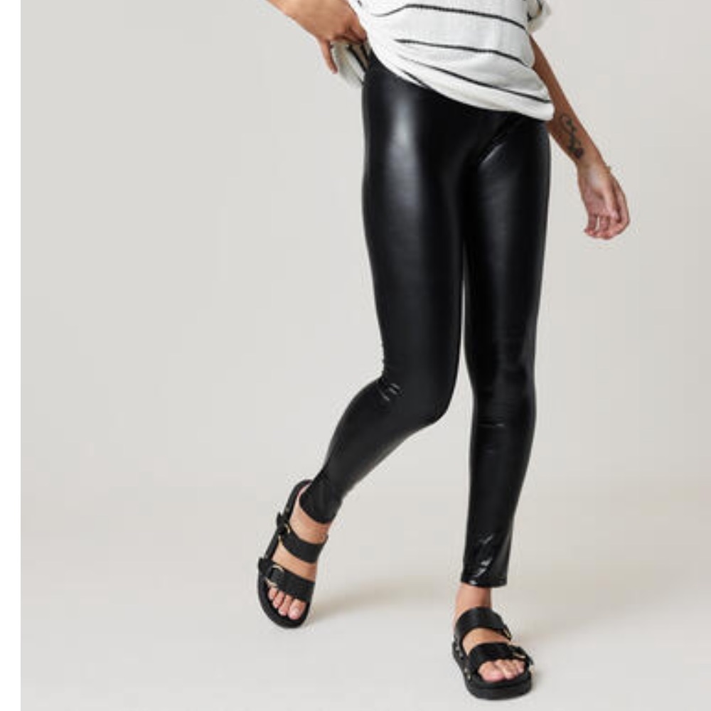 Skinny Faux Leather Pants from Francesca’s (Ayla) | Size: S